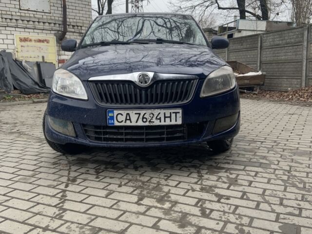 Синий Шкода Фабия, объемом двигателя 1.2 л и пробегом 298 тыс. км за 3600 $, фото 1 на Automoto.ua