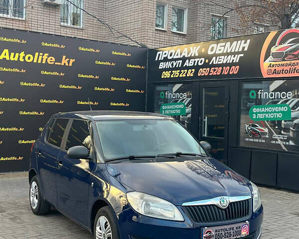 Синий Шкода Фабия, объемом двигателя 1.6 л и пробегом 240 тыс. км за 5900 $, фото 1 на Automoto.ua