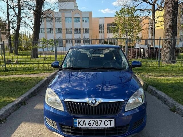 Синій Шкода Фабія, об'ємом двигуна 1.6 л та пробігом 213 тис. км за 6500 $, фото 1 на Automoto.ua