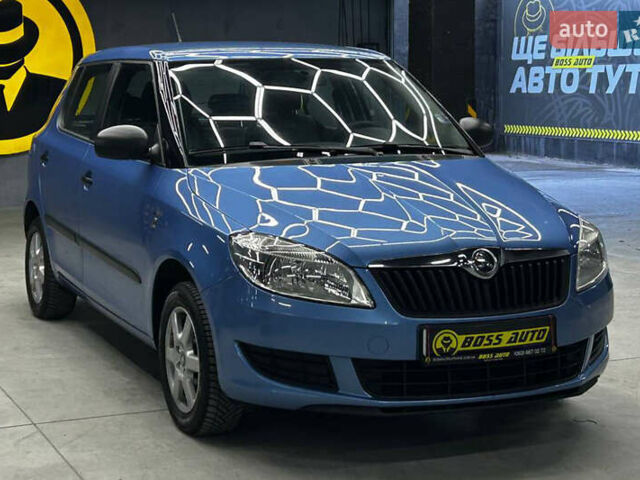 Шкода Фабія 2014 у Чернівцях на Automoto.ua Синій Шкода Фабія, об'ємом двигуна 1.2 л та пробігом 138 тис. км за 7000 $, фото 1 на Automoto.ua