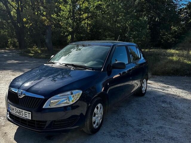 Синий Шкода Фабия, объемом двигателя 1.2 л и пробегом 101 тыс. км за 5500 $, фото 1 на Automoto.ua