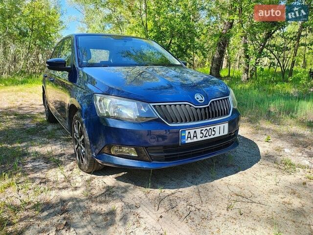 Синий Шкода Фабия, объемом двигателя 1.2 л и пробегом 164 тыс. км за 6900 $, фото 1 на Automoto.ua