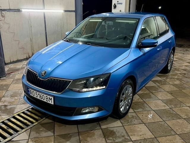 Синий Шкода Фабия, объемом двигателя 1 л и пробегом 73 тыс. км за 7800 $, фото 1 на Automoto.ua
