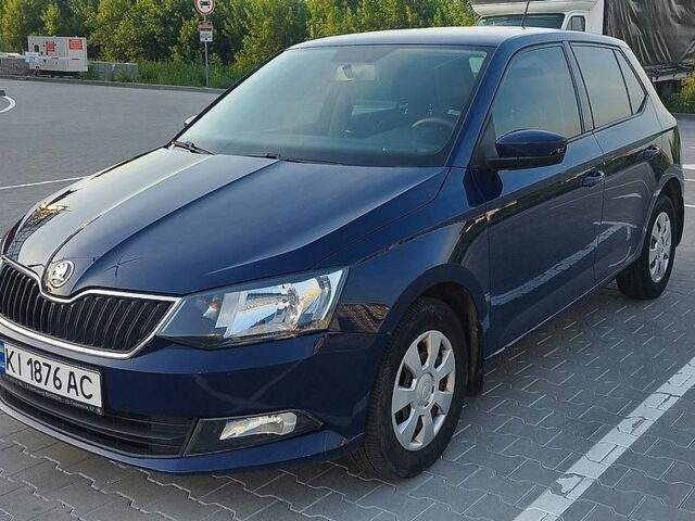 Синий Шкода Фабия, объемом двигателя 1.2 л и пробегом 53 тыс. км за 7600 $, фото 1 на Automoto.ua