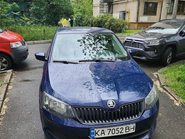 Синий Шкода Фабия, объемом двигателя 1.2 л и пробегом 131 тыс. км за 6900 $, фото 1 на Automoto.ua