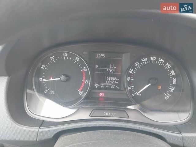 Синій Шкода Фабія, об'ємом двигуна 1 л та пробігом 120 тис. км за 7850 $, фото 1 на Automoto.ua