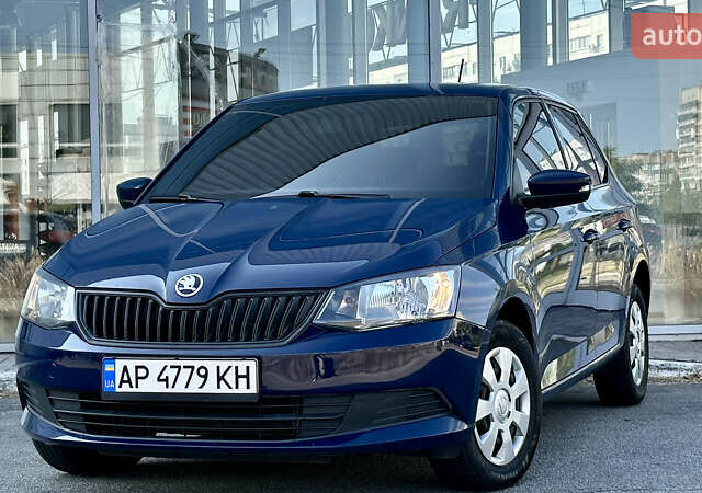 Синий Шкода Фабия, объемом двигателя 1.2 л и пробегом 161 тыс. км за 8500 $, фото 1 на Automoto.ua