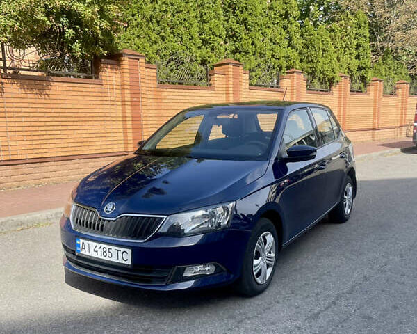 Синий Шкода Фабия, объемом двигателя 1 л и пробегом 66 тыс. км за 7950 $, фото 1 на Automoto.ua