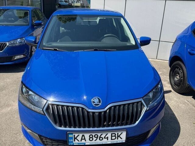 Синий Шкода Фабия, объемом двигателя 1 л и пробегом 64 тыс. км за 10020 $, фото 1 на Automoto.ua