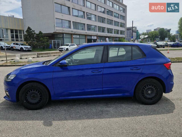 Синий Шкода Фабия, объемом двигателя 1 л и пробегом 240 тыс. км за 9445 $, фото 1 на Automoto.ua