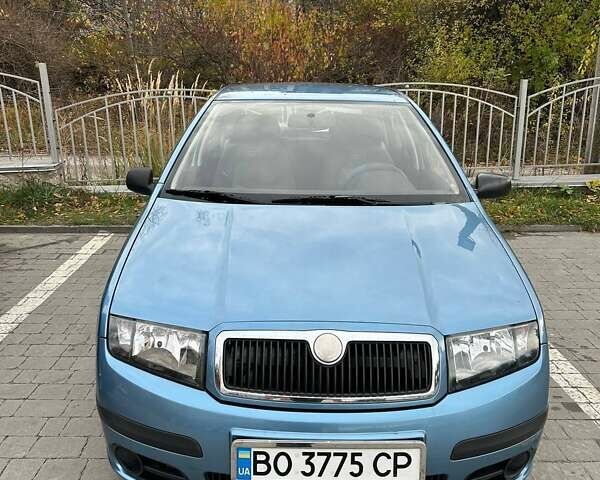 Синий Шкода Фабия, объемом двигателя 1.2 л и пробегом 207 тыс. км за 4000 $, фото 1 на Automoto.ua