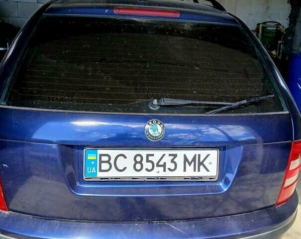Синій Шкода Фабія, об'ємом двигуна 1.39 л та пробігом 200 тис. км за 3500 $, фото 1 на Automoto.ua