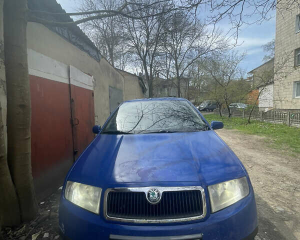 Синий Шкода Фабия, объемом двигателя 1.9 л и пробегом 350 тыс. км за 3200 $, фото 1 на Automoto.ua