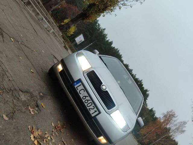 Синий Шкода Фабия, объемом двигателя 1.9 л и пробегом 450 тыс. км за 1650 $, фото 1 на Automoto.ua