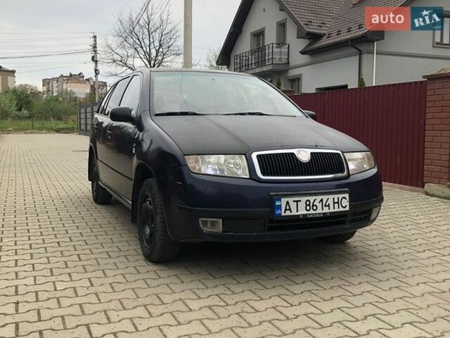 Синий Шкода Фабия, объемом двигателя 1.4 л и пробегом 300 тыс. км за 2300 $, фото 1 на Automoto.ua