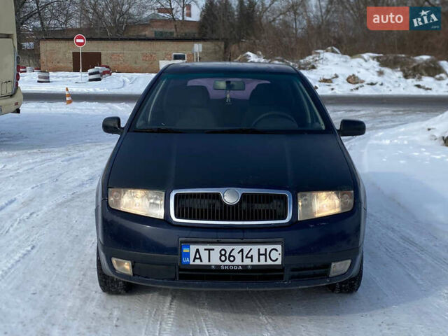 Синий Шкода Фабия, объемом двигателя 1.4 л и пробегом 350 тыс. км за 1750 $, фото 1 на Automoto.ua