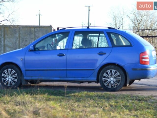 Синій Шкода Фабія, об'ємом двигуна 1.39 л та пробігом 250 тис. км за 2700 $, фото 1 на Automoto.ua
