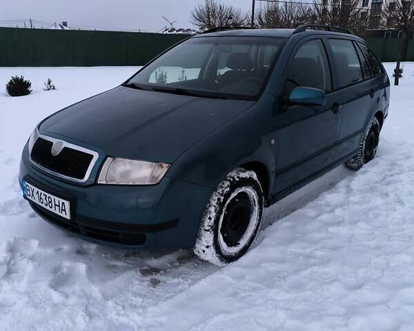 Синій Шкода Фабія, об'ємом двигуна 1.39 л та пробігом 223 тис. км за 3000 $, фото 1 на Automoto.ua