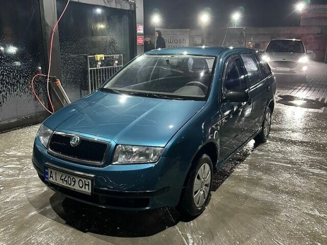 Синій Шкода Фабія, об'ємом двигуна 1.4 л та пробігом 350 тис. км за 2700 $, фото 1 на Automoto.ua