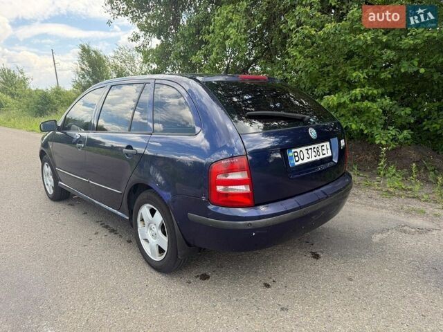 Синій Шкода Фабія, об'ємом двигуна 1.39 л та пробігом 290 тис. км за 2950 $, фото 1 на Automoto.ua