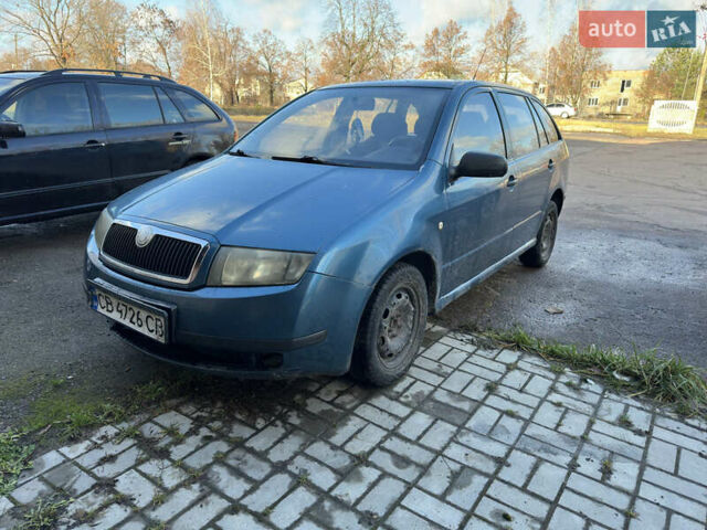 Синий Шкода Фабия, объемом двигателя 1.39 л и пробегом 350 тыс. км за 2200 $, фото 1 на Automoto.ua