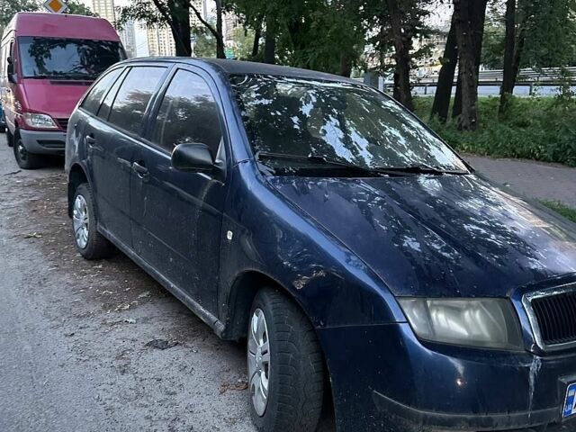 Синій Шкода Фабія, об'ємом двигуна 1.2 л та пробігом 325 тис. км за 2000 $, фото 1 на Automoto.ua