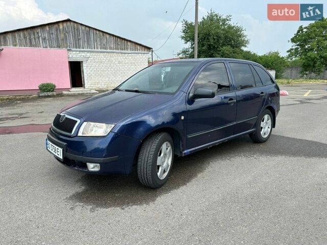 Синій Шкода Фабія, об'ємом двигуна 1.39 л та пробігом 295 тис. км за 2799 $, фото 1 на Automoto.ua