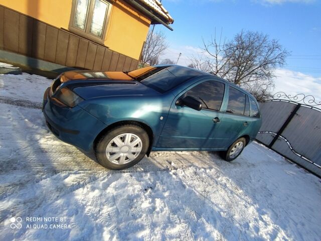 Синій Шкода Фабія, об'ємом двигуна 14 л та пробігом 200 тис. км за 2500 $, фото 1 на Automoto.ua