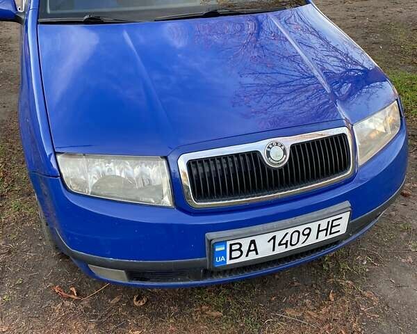 Синій Шкода Фабія, об'ємом двигуна 1.2 л та пробігом 250 тис. км за 3800 $, фото 1 на Automoto.ua