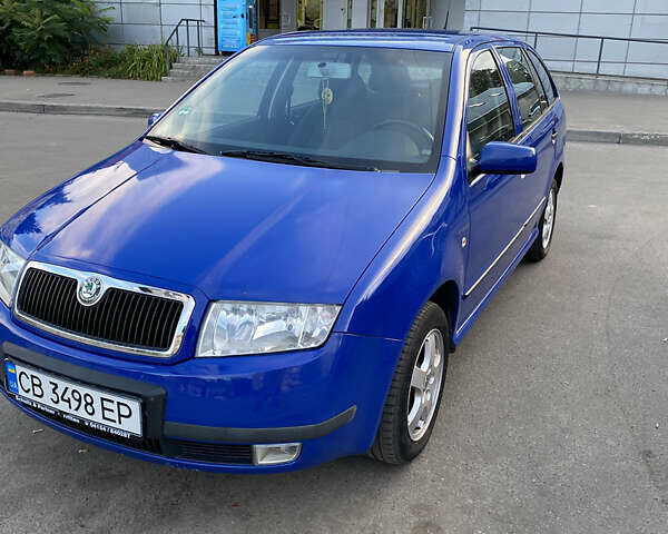 Синий Шкода Фабия, объемом двигателя 1.39 л и пробегом 250 тыс. км за 4300 $, фото 1 на Automoto.ua