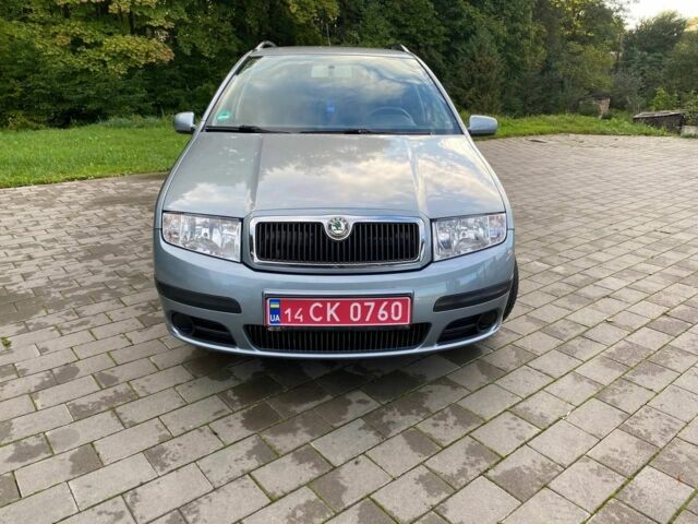 Синий Шкода Фабия, объемом двигателя 0 л и пробегом 188 тыс. км за 3990 $, фото 1 на Automoto.ua