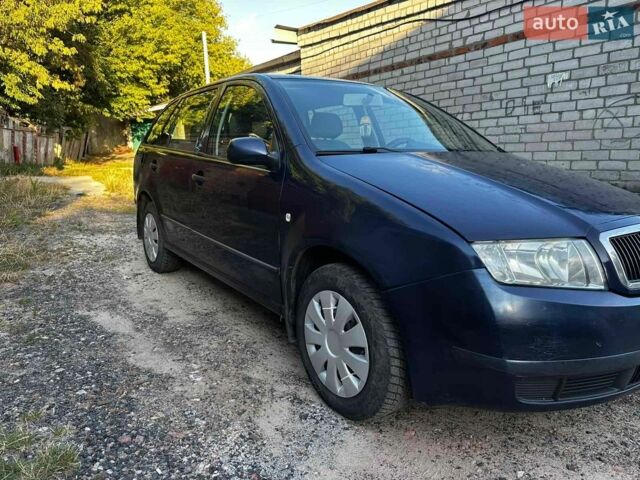 Синій Шкода Фабія, об'ємом двигуна 1.39 л та пробігом 247 тис. км за 2600 $, фото 1 на Automoto.ua