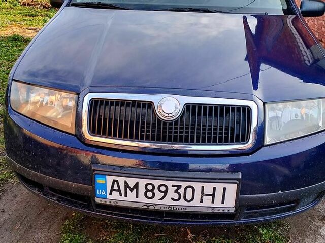 Синий Шкода Фабия, объемом двигателя 1.4 л и пробегом 266 тыс. км за 4100 $, фото 1 на Automoto.ua