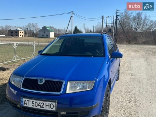 Синий Шкода Фабия, объемом двигателя 1.39 л и пробегом 327 тыс. км за 2999 $, фото 1 на Automoto.ua
