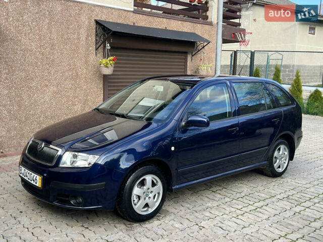 Синий Шкода Фабия, объемом двигателя 1.4 л и пробегом 183 тыс. км за 3700 $, фото 1 на Automoto.ua