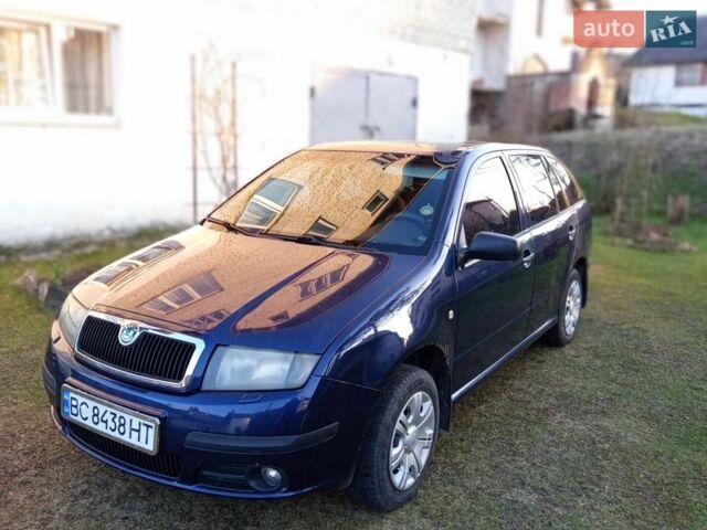 Синий Шкода Фабия, объемом двигателя 1.2 л и пробегом 347 тыс. км за 2600 $, фото 1 на Automoto.ua