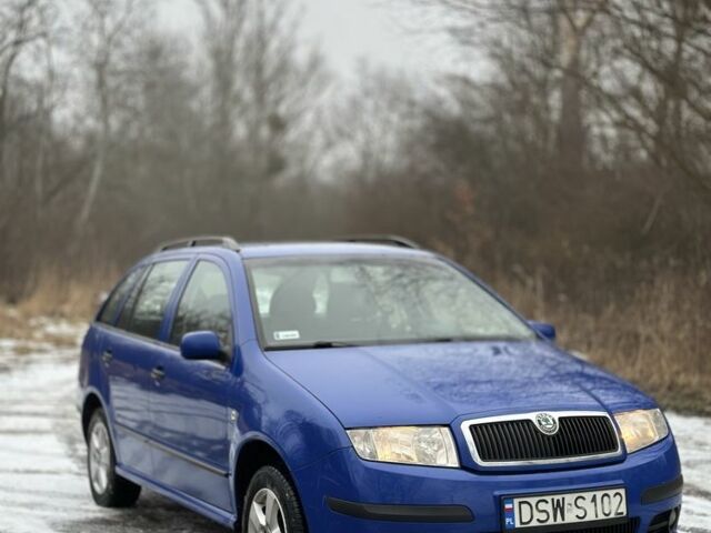 Синий Шкода Фабия, объемом двигателя 1.9 л и пробегом 320 тыс. км за 2999 $, фото 1 на Automoto.ua