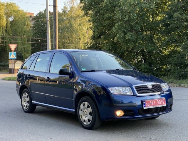 Синій Шкода Фабія, об'ємом двигуна 0 л та пробігом 190 тис. км за 4999 $, фото 1 на Automoto.ua