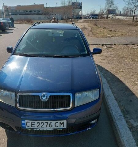 Синий Шкода Фабия, объемом двигателя 1.39 л и пробегом 310 тыс. км за 4000 $, фото 1 на Automoto.ua