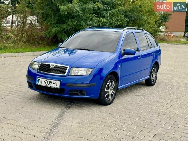 Синий Шкода Фабия, объемом двигателя 1.2 л и пробегом 260 тыс. км за 3850 $, фото 1 на Automoto.ua