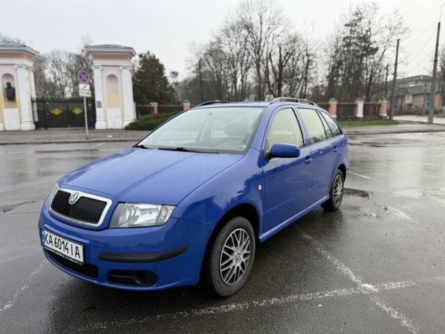 Синій Шкода Фабія, об'ємом двигуна 1.4 л та пробігом 220 тис. км за 4900 $, фото 1 на Automoto.ua