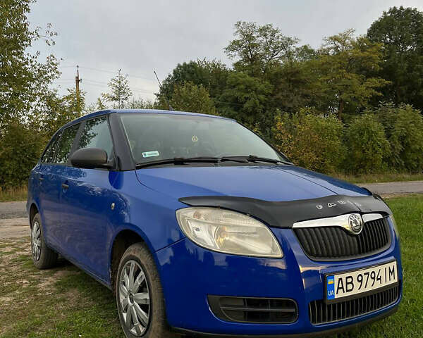Синий Шкода Фабия, объемом двигателя 1.2 л и пробегом 270 тыс. км за 4500 $, фото 1 на Automoto.ua
