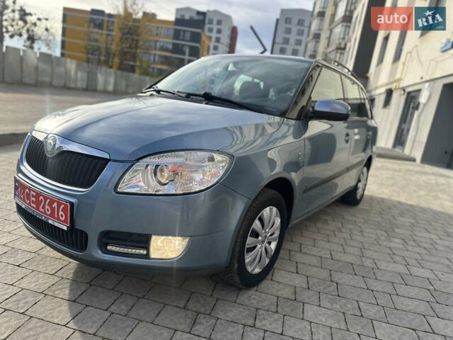 Синий Шкода Фабия, объемом двигателя 1.6 л и пробегом 205 тыс. км за 5150 $, фото 1 на Automoto.ua