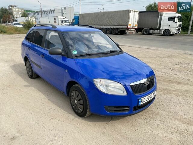 Синий Шкода Фабия, объемом двигателя 1.2 л и пробегом 275 тыс. км за 2499 $, фото 1 на Automoto.ua