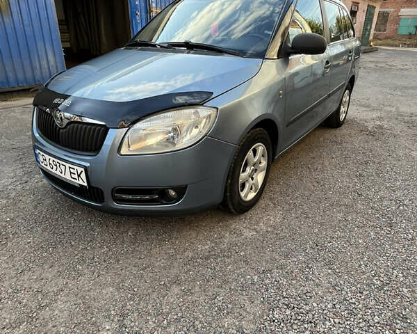 Синій Шкода Фабія, об'ємом двигуна 1.39 л та пробігом 210 тис. км за 3900 $, фото 1 на Automoto.ua