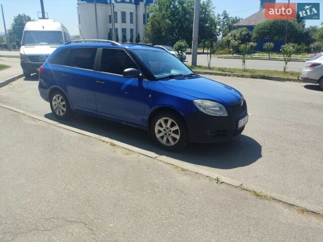 Синий Шкода Фабия, объемом двигателя 1.2 л и пробегом 364 тыс. км за 4000 $, фото 1 на Automoto.ua