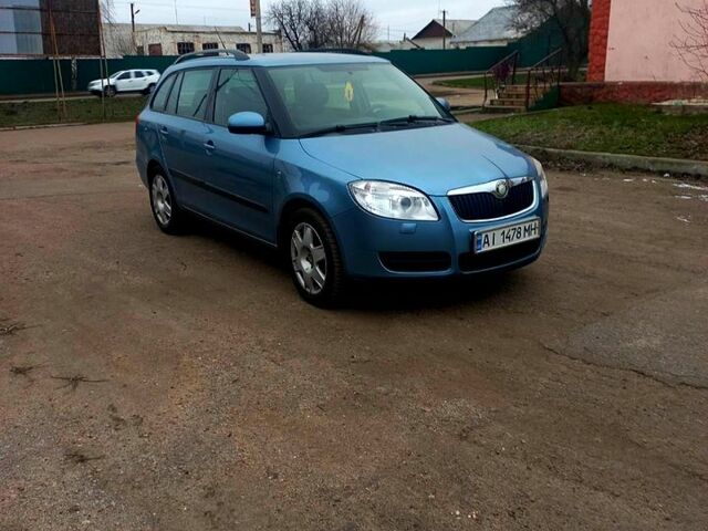 Синій Шкода Фабія, об'ємом двигуна 1.4 л та пробігом 21000 тис. км за 4900 $, фото 1 на Automoto.ua