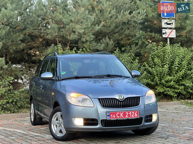 Синий Шкода Фабия, объемом двигателя 1.6 л и пробегом 237 тыс. км за 6850 $, фото 1 на Automoto.ua
