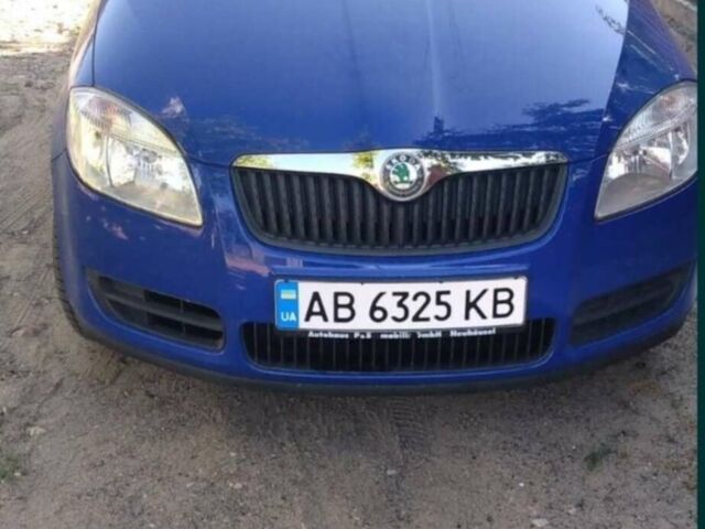 Синий Шкода Фабия, объемом двигателя 1.2 л и пробегом 175 тыс. км за 4400 $, фото 1 на Automoto.ua