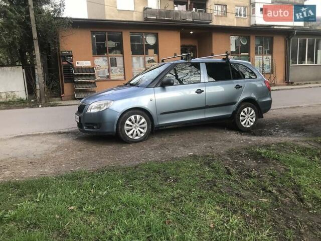 Синій Шкода Фабія, об'ємом двигуна 1.42 л та пробігом 228 тис. км за 5300 $, фото 1 на Automoto.ua